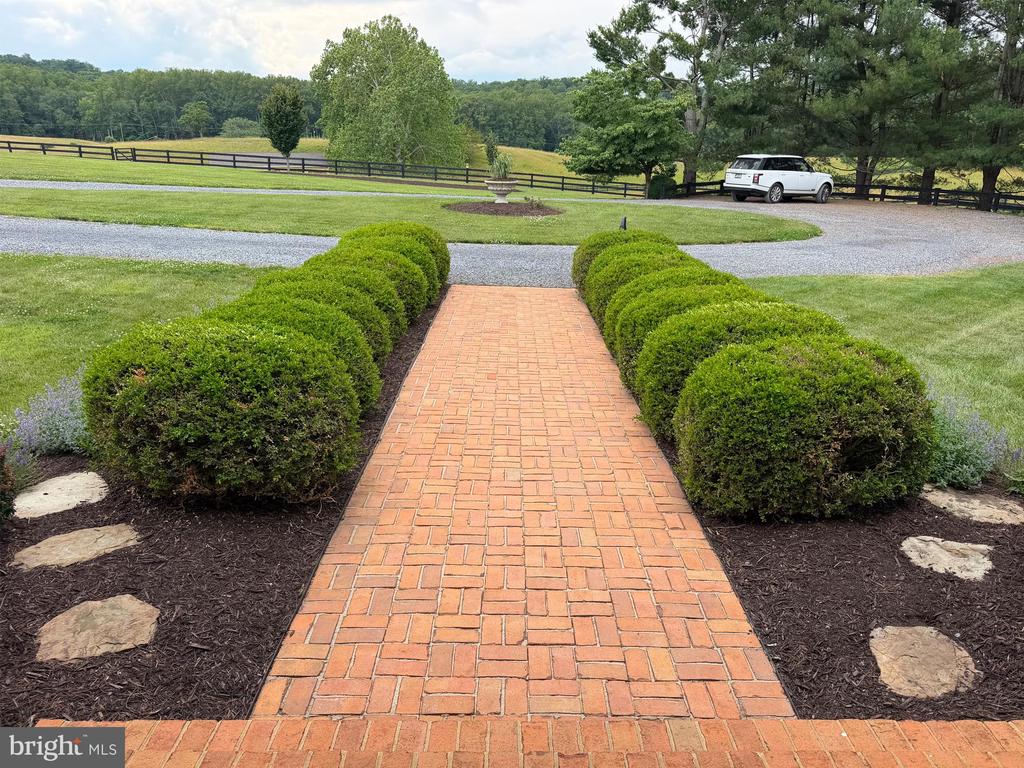 10590 MOUNTAIN SHADOW LN, MARSHALL, Virginia 20115, 4 Bedrooms Bedrooms, ,5 BathroomsBathrooms,Residential,10590 MOUNTAIN SHADOW LN,VAFQ2022724 MLS # VAFQ2022724
