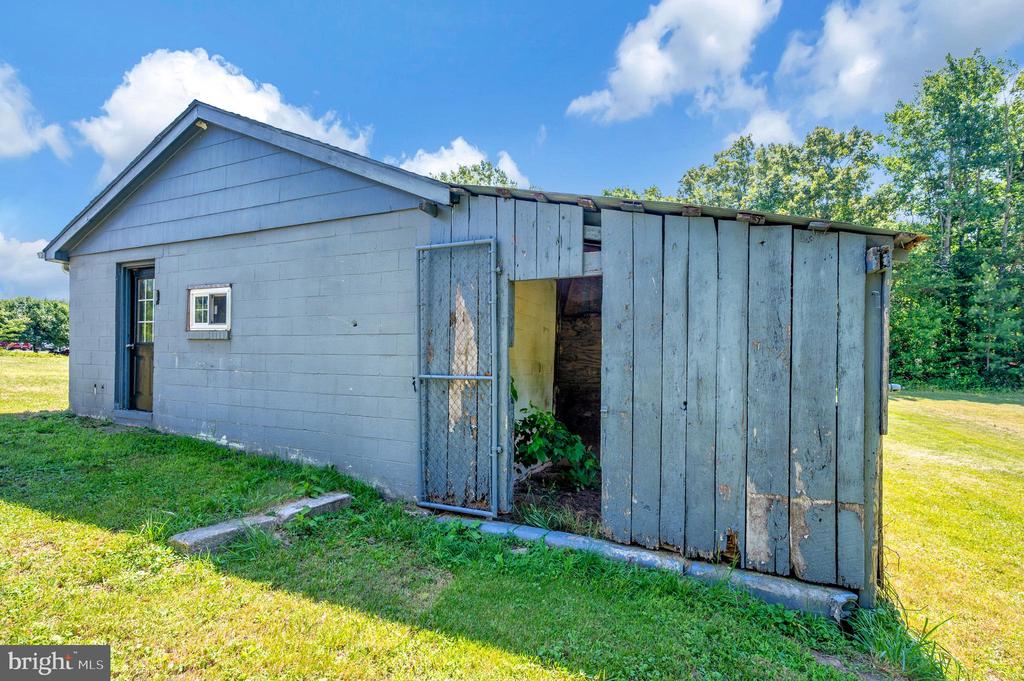13832 POST OAK RD, SPOTSYLVANIA, Virginia 22551, 2 Bedrooms Bedrooms, ,1 BathroomBathrooms,Residential,13832 POST OAK RD,VASP2043118 MLS # VASP2043118