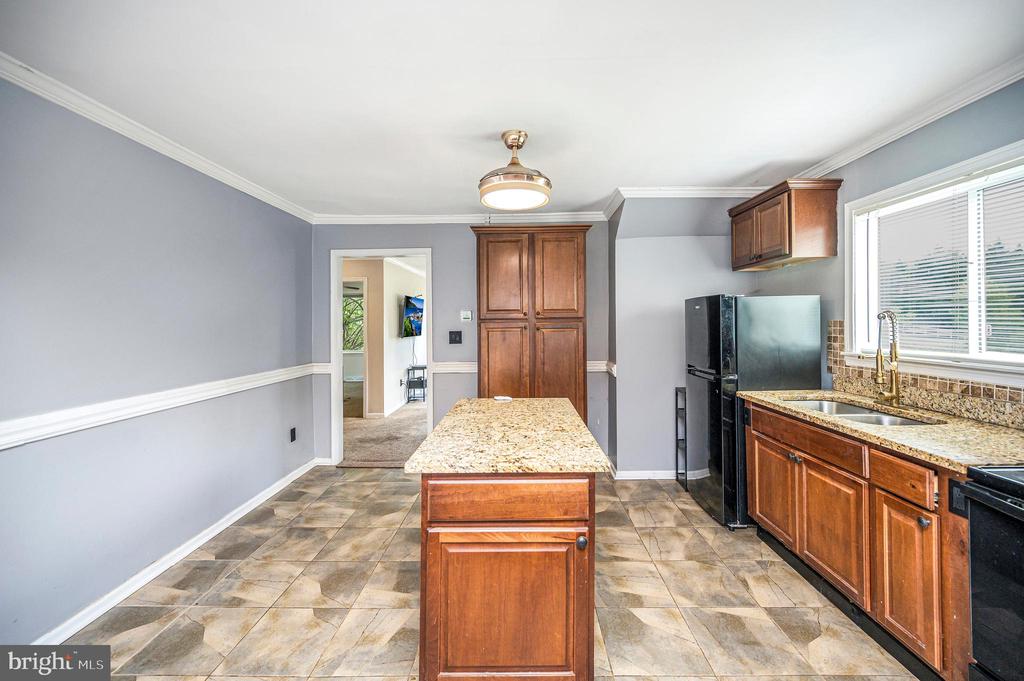 13832 POST OAK RD, SPOTSYLVANIA, Virginia 22551, 2 Bedrooms Bedrooms, ,1 BathroomBathrooms,Residential,13832 POST OAK RD,VASP2043118 MLS # VASP2043118