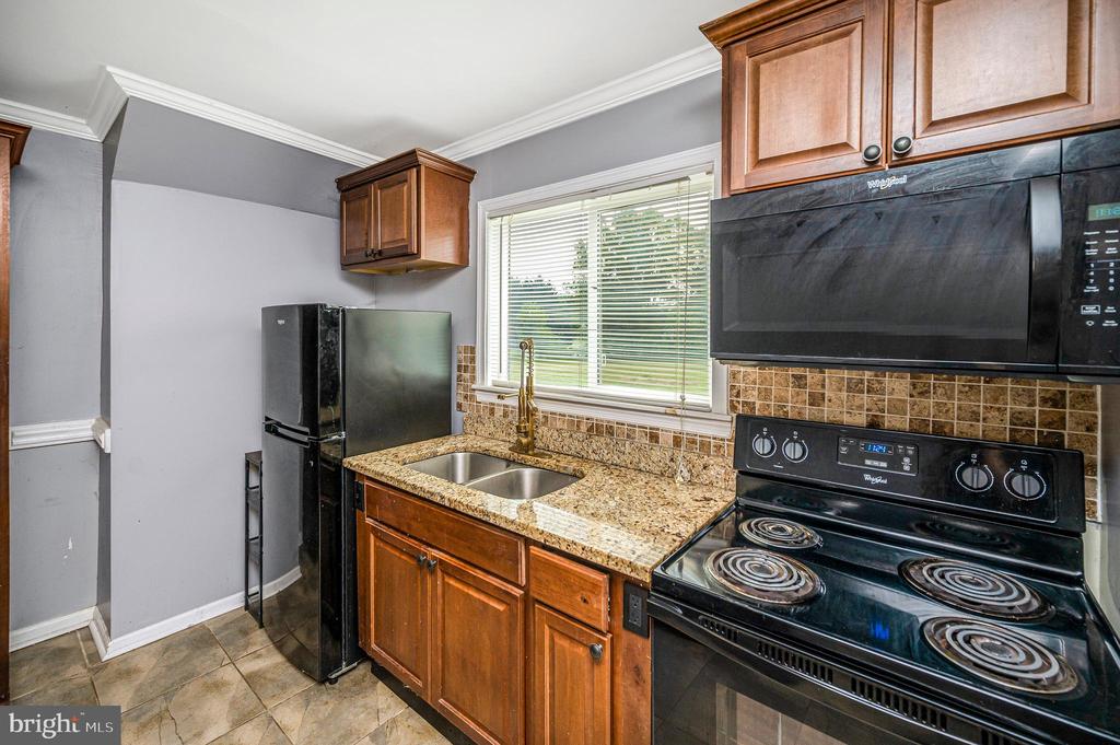 13832 POST OAK RD, SPOTSYLVANIA, Virginia 22551, 2 Bedrooms Bedrooms, ,1 BathroomBathrooms,Residential,13832 POST OAK RD,VASP2043118 MLS # VASP2043118