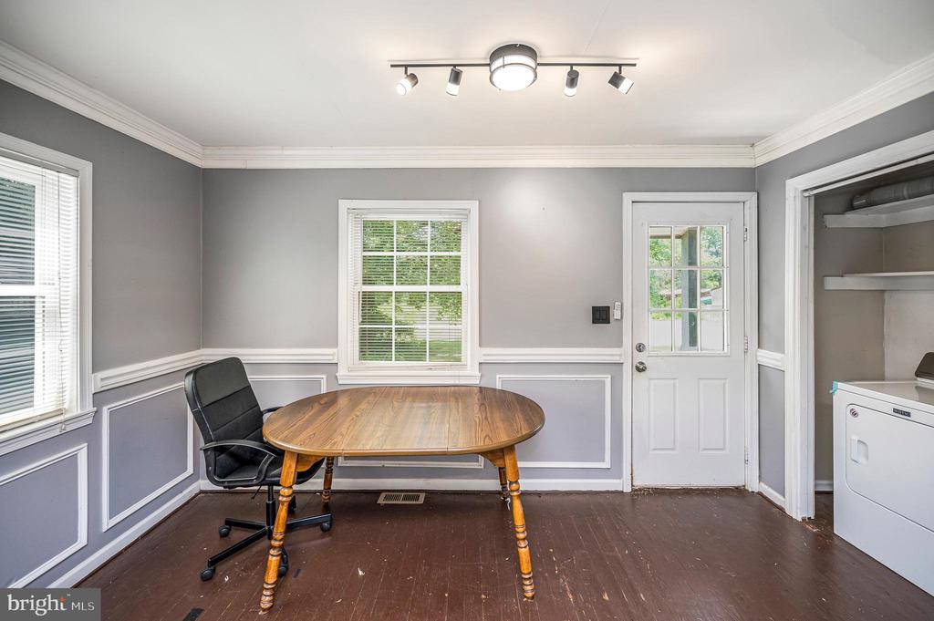 13832 POST OAK RD, SPOTSYLVANIA, Virginia 22551, 2 Bedrooms Bedrooms, ,1 BathroomBathrooms,Residential,13832 POST OAK RD,VASP2043118 MLS # VASP2043118