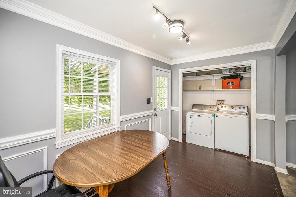 13832 POST OAK RD, SPOTSYLVANIA, Virginia 22551, 2 Bedrooms Bedrooms, ,1 BathroomBathrooms,Residential,13832 POST OAK RD,VASP2043118 MLS # VASP2043118