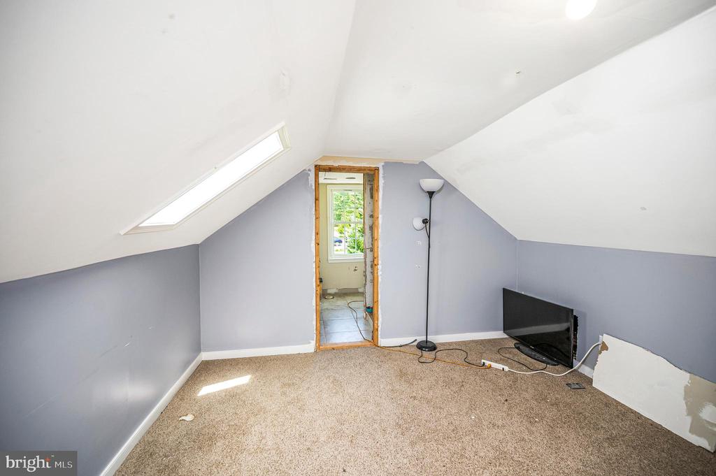 13832 POST OAK RD, SPOTSYLVANIA, Virginia 22551, 2 Bedrooms Bedrooms, ,1 BathroomBathrooms,Residential,13832 POST OAK RD,VASP2043118 MLS # VASP2043118