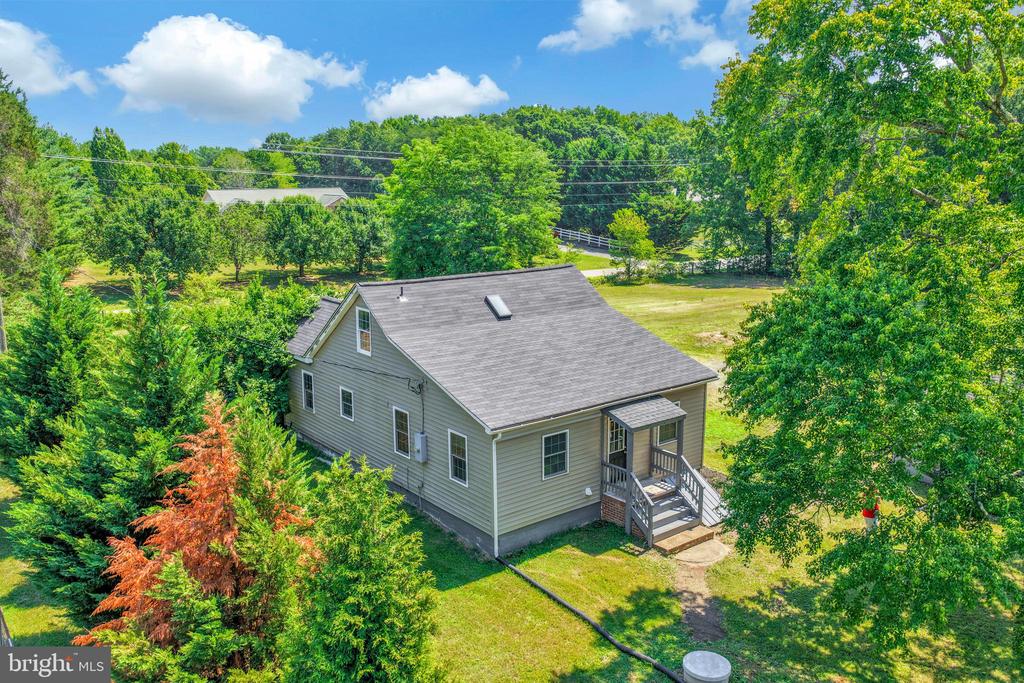 13832 POST OAK RD, SPOTSYLVANIA, Virginia 22551, 2 Bedrooms Bedrooms, ,1 BathroomBathrooms,Residential,13832 POST OAK RD,VASP2043118 MLS # VASP2043118