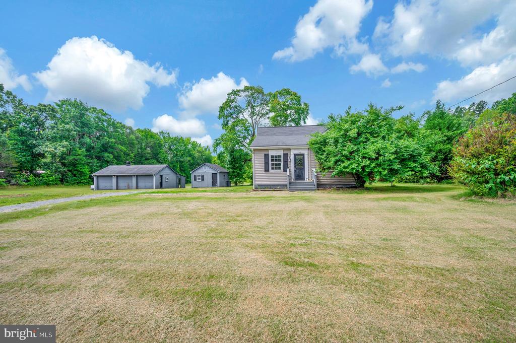 13832 POST OAK RD, SPOTSYLVANIA, Virginia 22551, 2 Bedrooms Bedrooms, ,1 BathroomBathrooms,Residential,13832 POST OAK RD,VASP2043118 MLS # VASP2043118