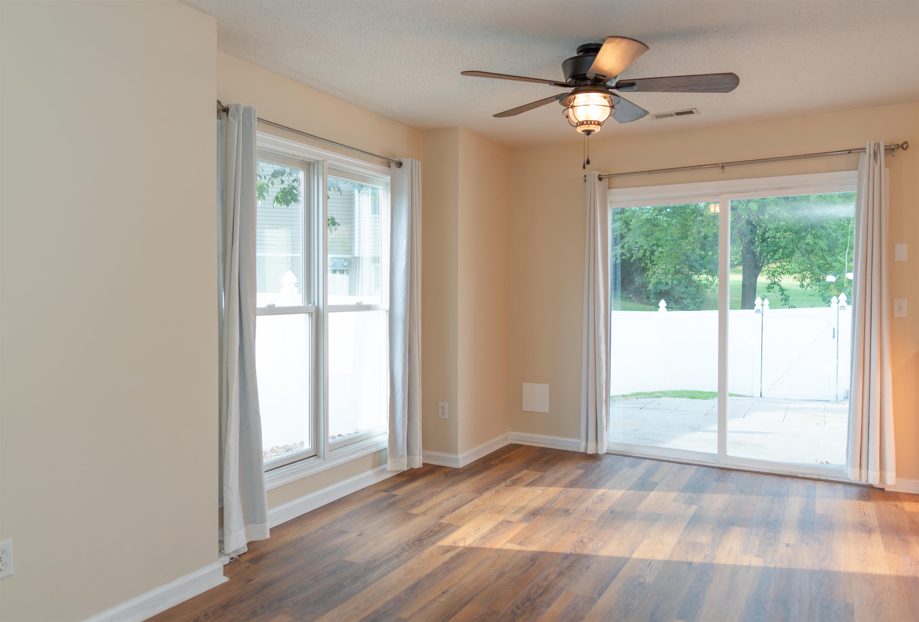720 CAMELOT LN, HARRISONBURG, Virginia 22801, 2 Bedrooms Bedrooms, ,2 BathroomsBathrooms,Residential,720 CAMELOT LN,678923 MLS # 678923