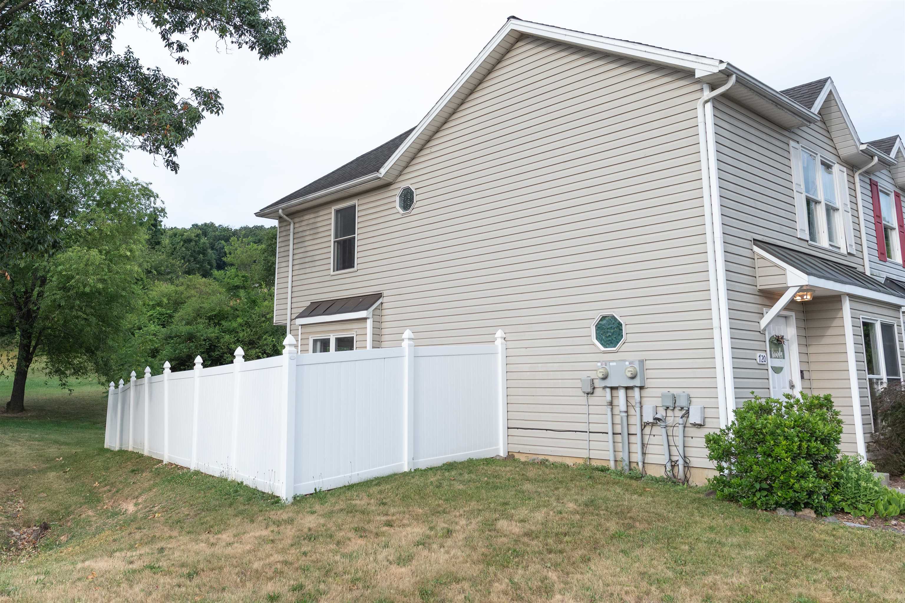 720 CAMELOT LN, HARRISONBURG, Virginia 22801, 2 Bedrooms Bedrooms, ,2 BathroomsBathrooms,Residential,720 CAMELOT LN,678923 MLS # 678923