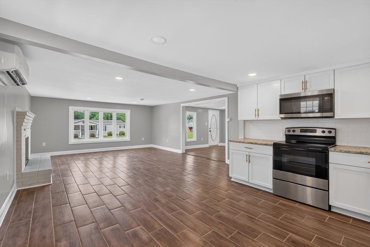 577 POND AVE, STANLEY, Virginia 22851, 3 Bedrooms Bedrooms, ,2 BathroomsBathrooms,Residential,577 POND AVE,678925 MLS # 678925