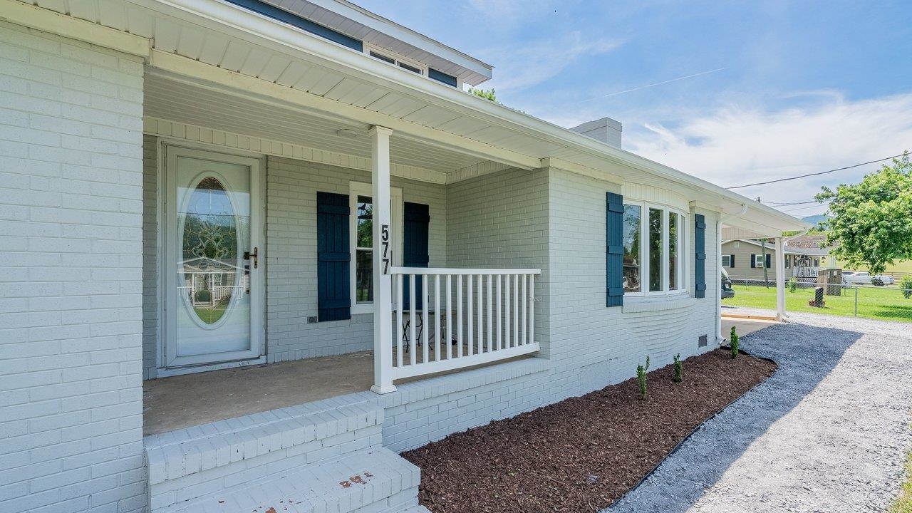 577 POND AVE, STANLEY, Virginia 22851, 3 Bedrooms Bedrooms, ,2 BathroomsBathrooms,Residential,577 POND AVE,678925 MLS # 678925
