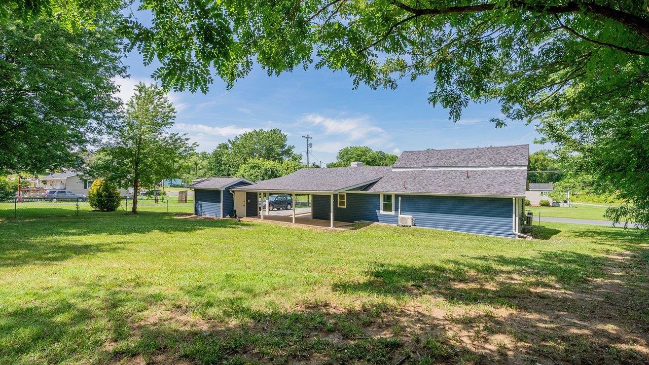 577 POND AVE, STANLEY, Virginia 22851, 3 Bedrooms Bedrooms, ,2 BathroomsBathrooms,Residential,577 POND AVE,678925 MLS # 678925