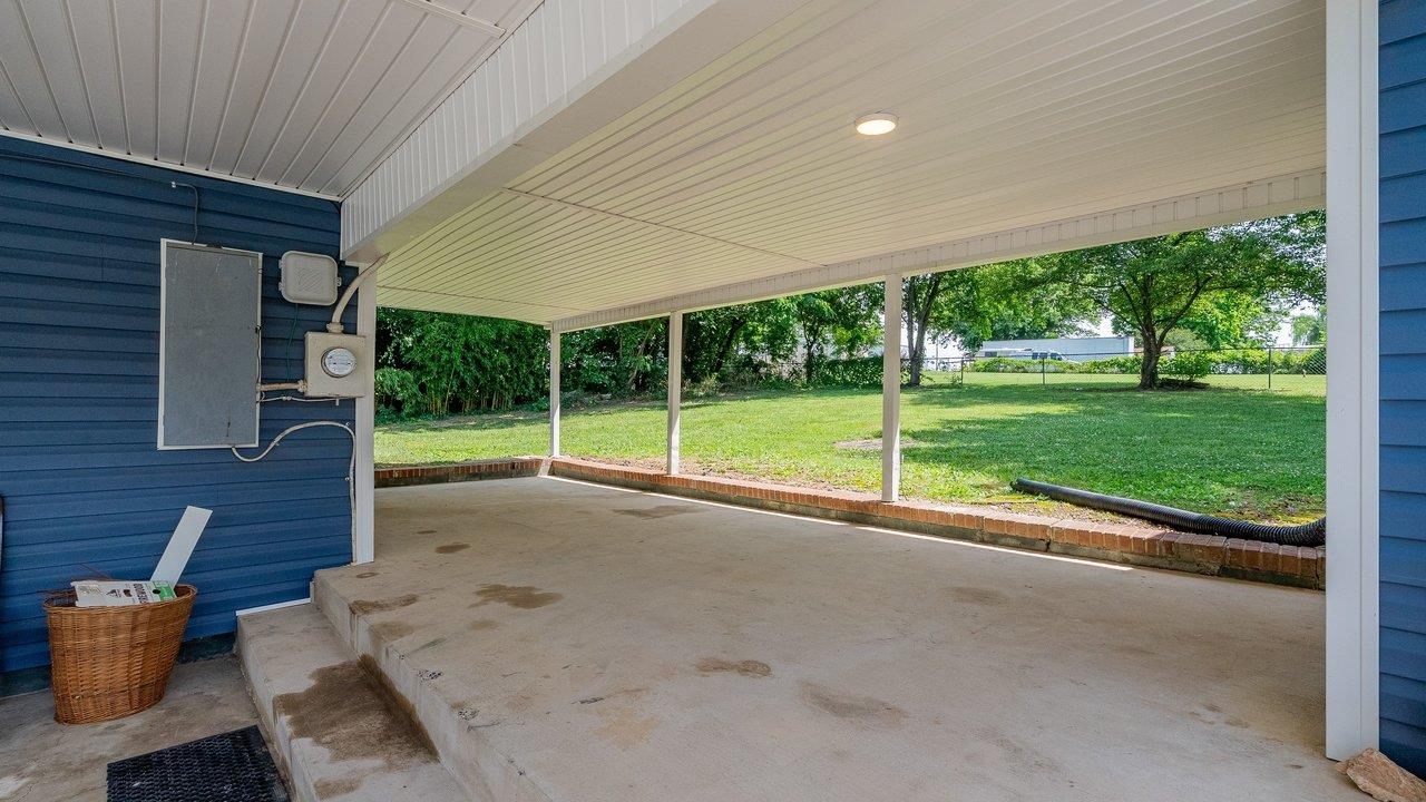 577 POND AVE, STANLEY, Virginia 22851, 3 Bedrooms Bedrooms, ,2 BathroomsBathrooms,Residential,577 POND AVE,678925 MLS # 678925
