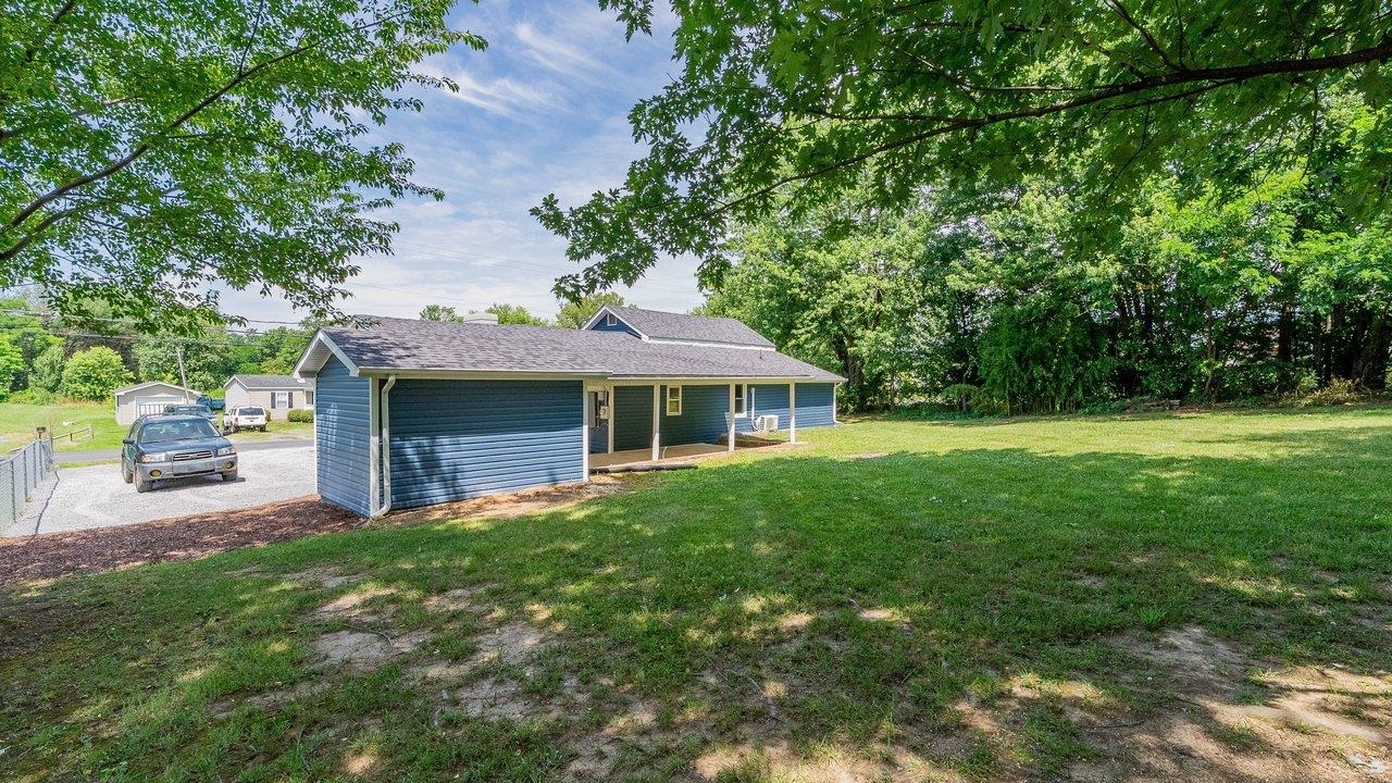 577 POND AVE, STANLEY, Virginia 22851, 3 Bedrooms Bedrooms, ,2 BathroomsBathrooms,Residential,577 POND AVE,678925 MLS # 678925