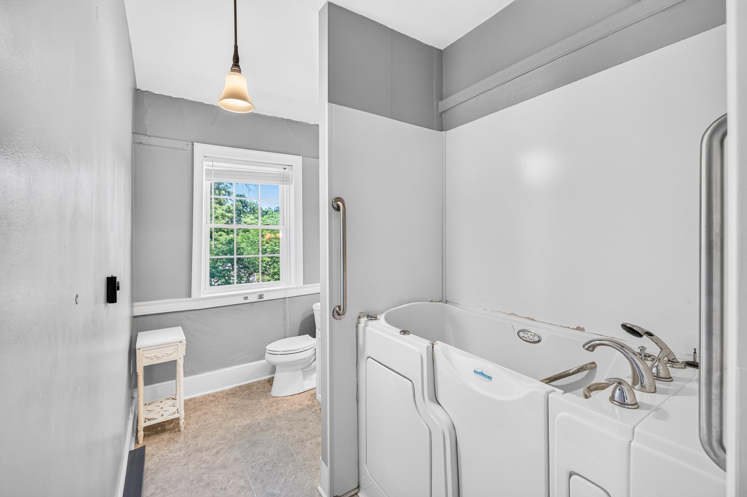 24033 OLD VALLEY PIKE, MAURERTOWN, Virginia 22644, 3 Bedrooms Bedrooms, ,2 BathroomsBathrooms,Residential,24033 OLD VALLEY PIKE,678927 MLS # 678927