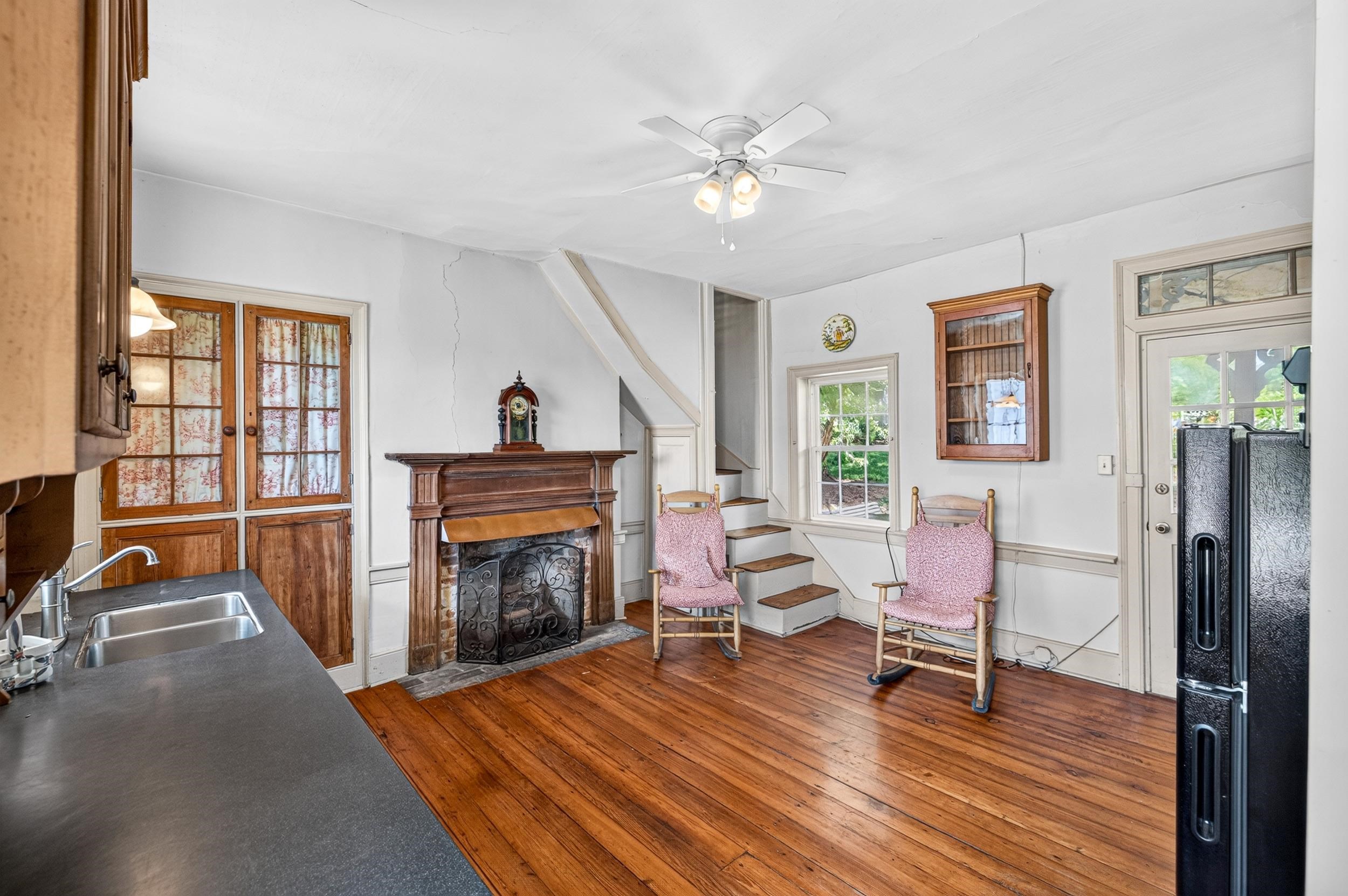 24033 OLD VALLEY PIKE, MAURERTOWN, Virginia 22644, 3 Bedrooms Bedrooms, ,2 BathroomsBathrooms,Residential,24033 OLD VALLEY PIKE,678927 MLS # 678927