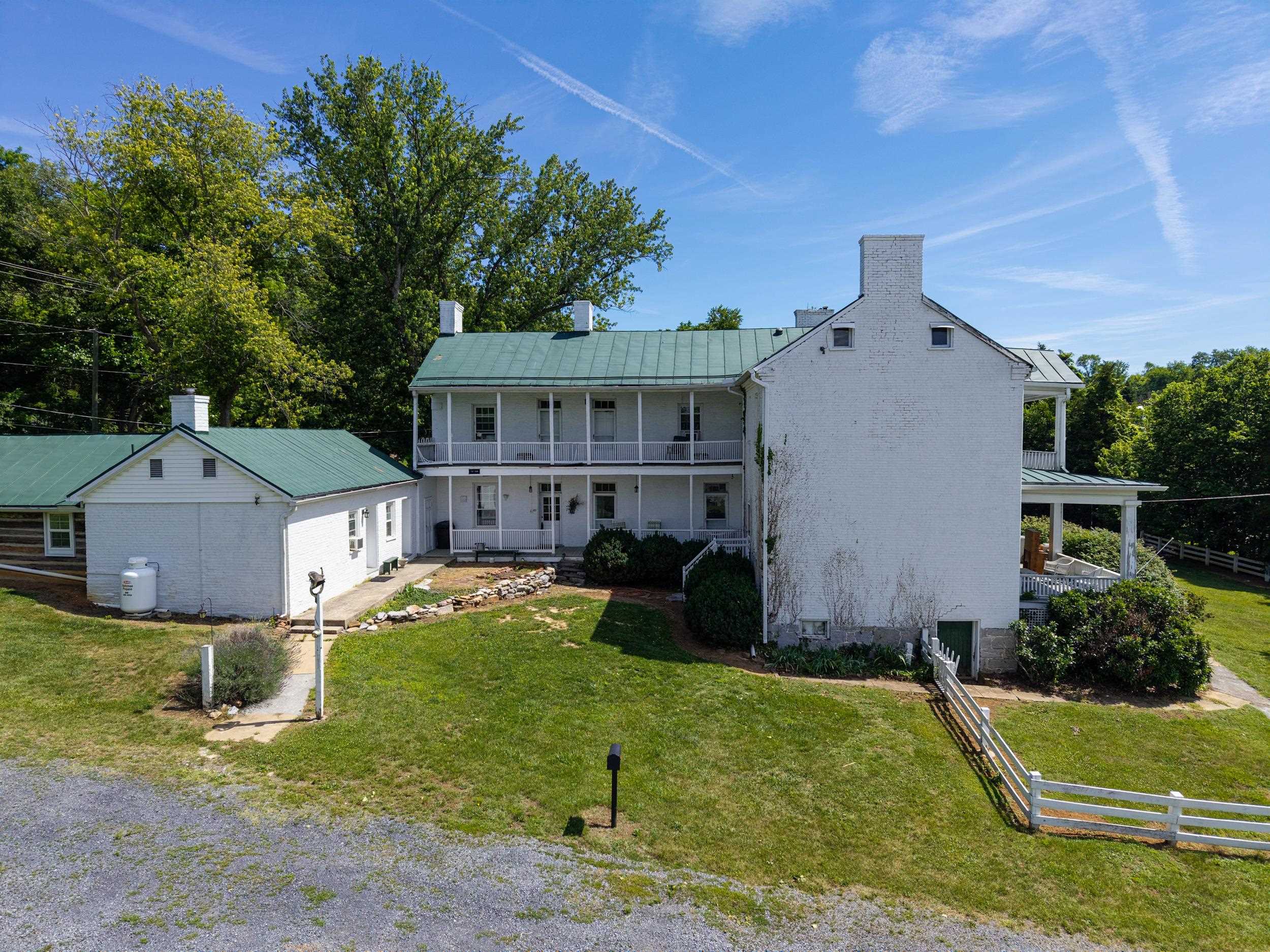 24033 OLD VALLEY PIKE, MAURERTOWN, Virginia 22644, 3 Bedrooms Bedrooms, ,2 BathroomsBathrooms,Residential,24033 OLD VALLEY PIKE,678927 MLS # 678927
