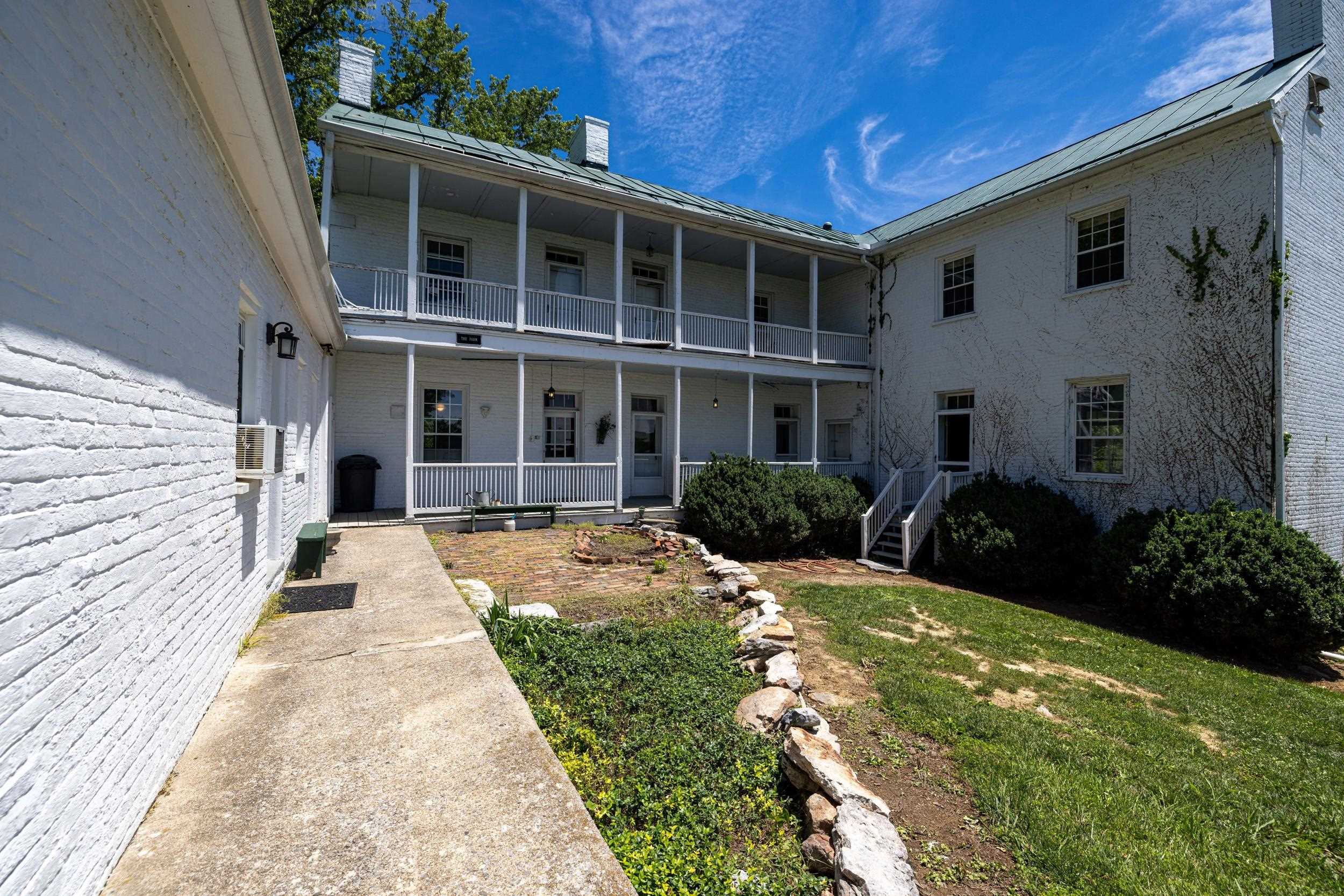 24033 OLD VALLEY PIKE, MAURERTOWN, Virginia 22644, 3 Bedrooms Bedrooms, ,2 BathroomsBathrooms,Residential,24033 OLD VALLEY PIKE,678927 MLS # 678927