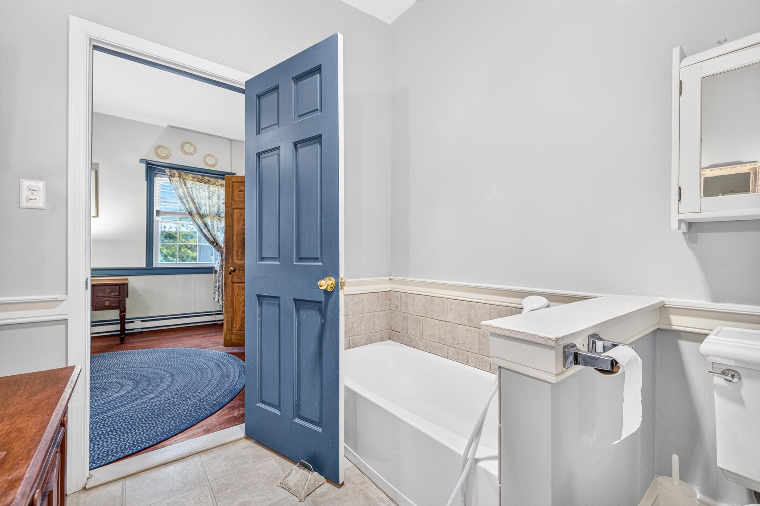 24033 OLD VALLEY PIKE, MAURERTOWN, Virginia 22644, 3 Bedrooms Bedrooms, ,2 BathroomsBathrooms,Residential,24033 OLD VALLEY PIKE,678927 MLS # 678927