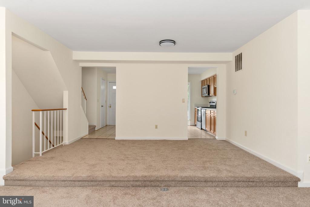 10740 BRICE CT, FREDERICKSBURG, Virginia 22407, 4 Bedrooms Bedrooms, ,3 BathroomsBathrooms,Residential,BALLANTRAYE,10740 BRICE CT,VASP2043262 MLS # VASP2043262