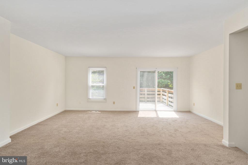 10740 BRICE CT, FREDERICKSBURG, Virginia 22407, 4 Bedrooms Bedrooms, ,3 BathroomsBathrooms,Residential,BALLANTRAYE,10740 BRICE CT,VASP2043262 MLS # VASP2043262