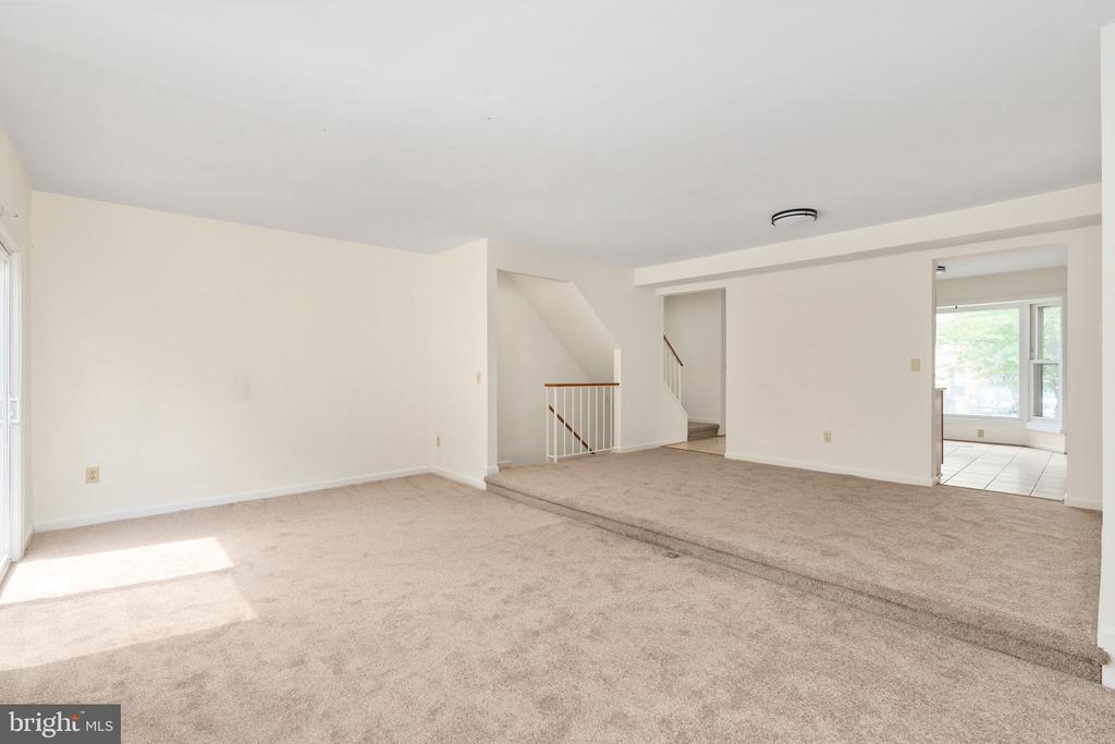 10740 BRICE CT, FREDERICKSBURG, Virginia 22407, 4 Bedrooms Bedrooms, ,3 BathroomsBathrooms,Residential,BALLANTRAYE,10740 BRICE CT,VASP2043262 MLS # VASP2043262