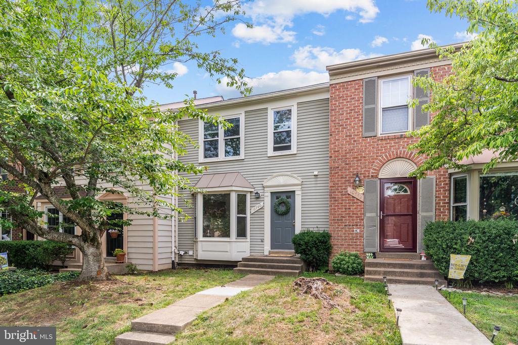 10740 BRICE CT, FREDERICKSBURG, Virginia 22407, 4 Bedrooms Bedrooms, ,3 BathroomsBathrooms,Residential,BALLANTRAYE,10740 BRICE CT,VASP2043262 MLS # VASP2043262