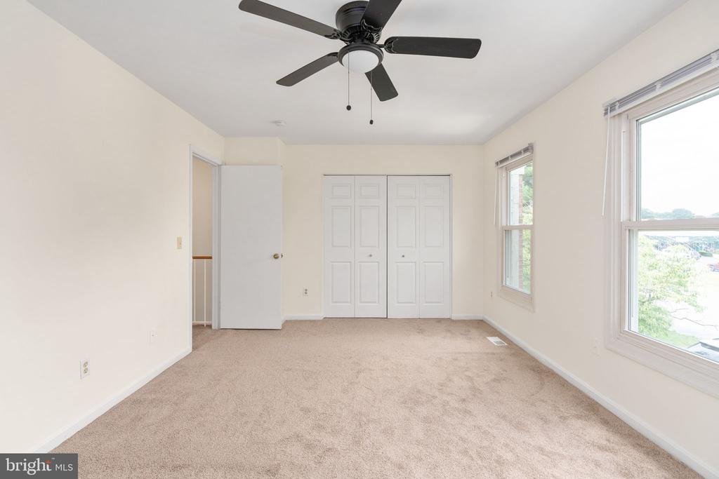 10740 BRICE CT, FREDERICKSBURG, Virginia 22407, 4 Bedrooms Bedrooms, ,3 BathroomsBathrooms,Residential,BALLANTRAYE,10740 BRICE CT,VASP2043262 MLS # VASP2043262