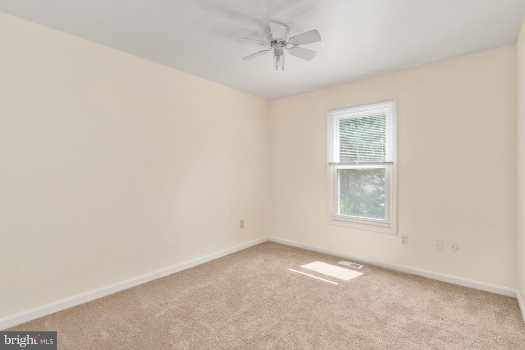 10740 BRICE CT, FREDERICKSBURG, Virginia 22407, 4 Bedrooms Bedrooms, ,3 BathroomsBathrooms,Residential,BALLANTRAYE,10740 BRICE CT,VASP2043262 MLS # VASP2043262