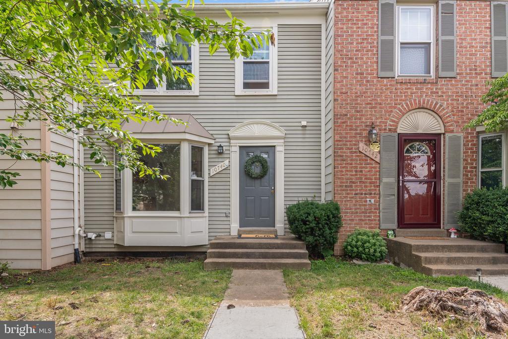 10740 BRICE CT, FREDERICKSBURG, Virginia 22407, 4 Bedrooms Bedrooms, ,3 BathroomsBathrooms,Residential,BALLANTRAYE,10740 BRICE CT,VASP2043262 MLS # VASP2043262