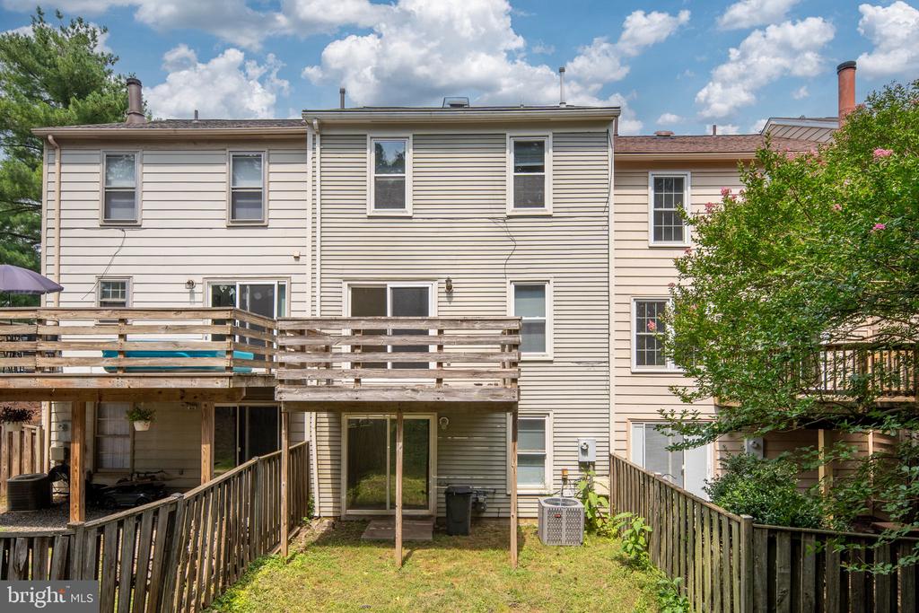 10740 BRICE CT, FREDERICKSBURG, Virginia 22407, 4 Bedrooms Bedrooms, ,3 BathroomsBathrooms,Residential,BALLANTRAYE,10740 BRICE CT,VASP2043262 MLS # VASP2043262