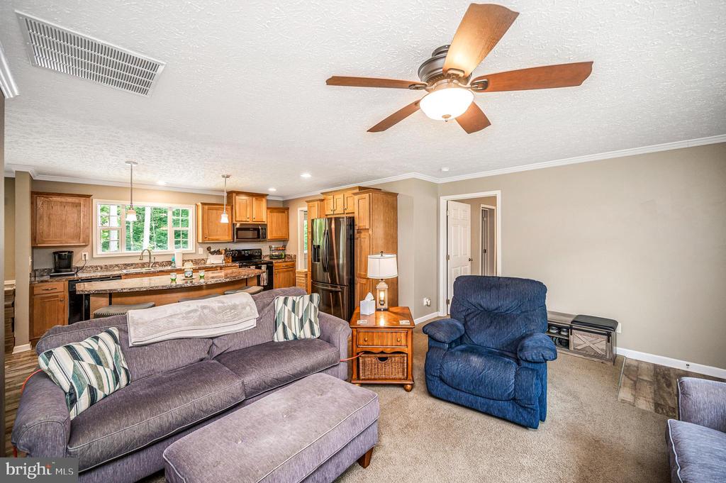 7324 RED FEATHER LN, SPOTSYLVANIA, Virginia 22551, 4 Bedrooms Bedrooms, ,2 BathroomsBathrooms,Residential,7324 RED FEATHER LN,VASP2043250 MLS # VASP2043250