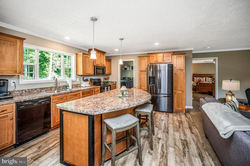 7324 RED FEATHER LN, SPOTSYLVANIA, Virginia 22551, 4 Bedrooms Bedrooms, ,2 BathroomsBathrooms,Residential,7324 RED FEATHER LN,VASP2043250 MLS # VASP2043250