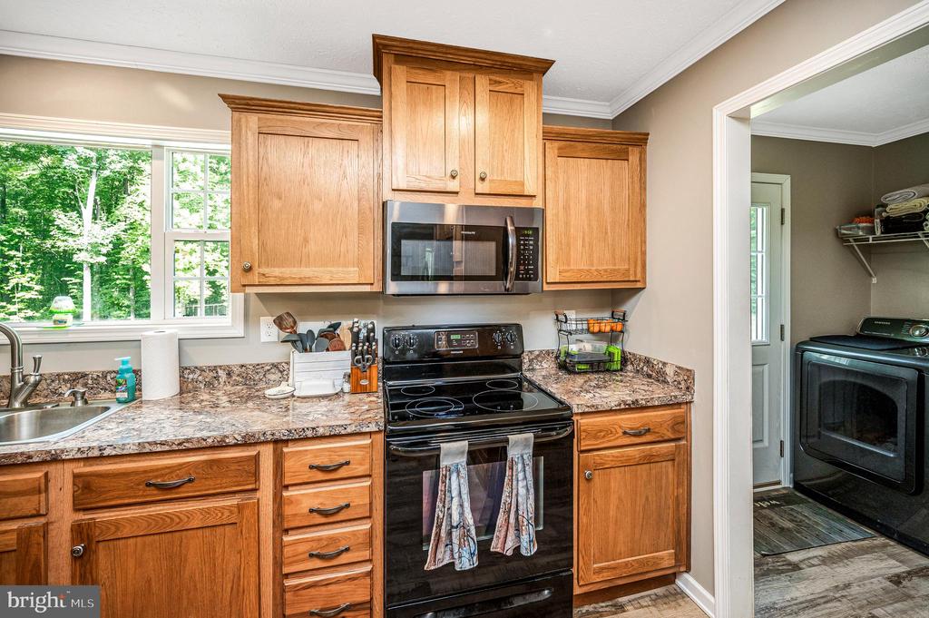 7324 RED FEATHER LN, SPOTSYLVANIA, Virginia 22551, 4 Bedrooms Bedrooms, ,2 BathroomsBathrooms,Residential,7324 RED FEATHER LN,VASP2043250 MLS # VASP2043250