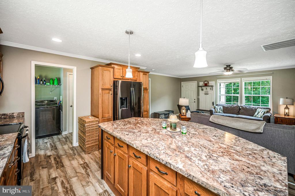 7324 RED FEATHER LN, SPOTSYLVANIA, Virginia 22551, 4 Bedrooms Bedrooms, ,2 BathroomsBathrooms,Residential,7324 RED FEATHER LN,VASP2043250 MLS # VASP2043250