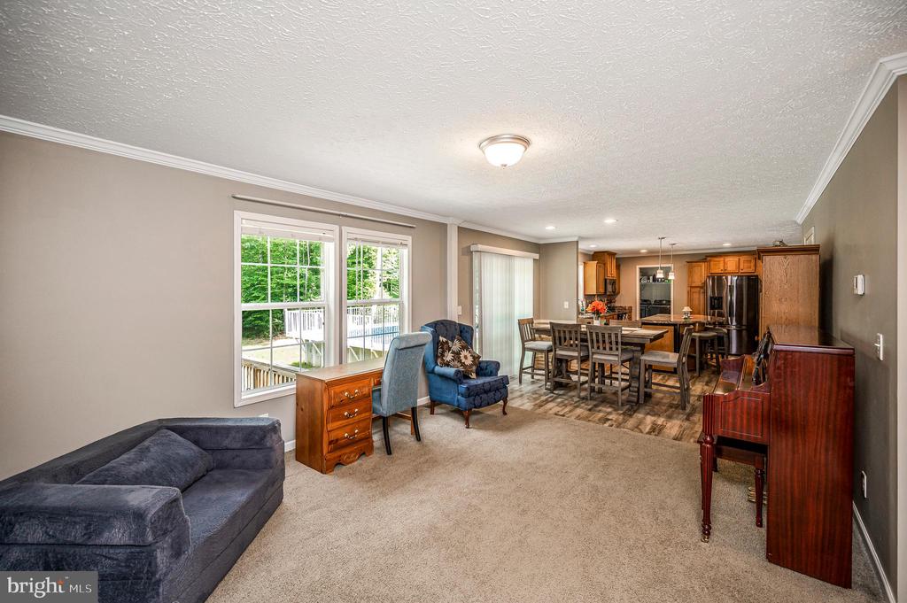 7324 RED FEATHER LN, SPOTSYLVANIA, Virginia 22551, 4 Bedrooms Bedrooms, ,2 BathroomsBathrooms,Residential,7324 RED FEATHER LN,VASP2043250 MLS # VASP2043250
