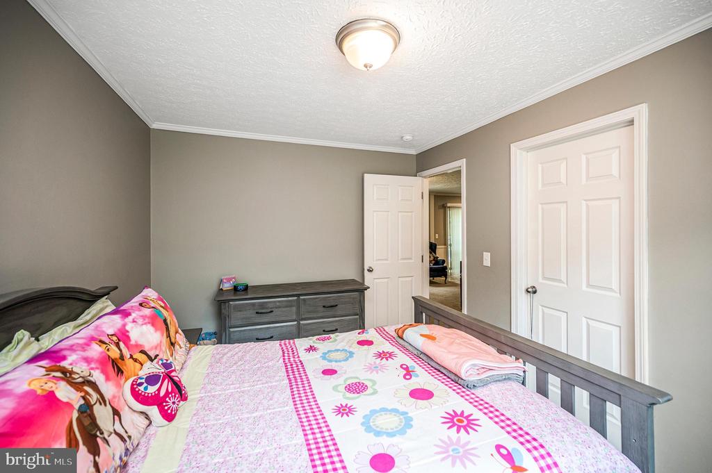7324 RED FEATHER LN, SPOTSYLVANIA, Virginia 22551, 4 Bedrooms Bedrooms, ,2 BathroomsBathrooms,Residential,7324 RED FEATHER LN,VASP2043250 MLS # VASP2043250