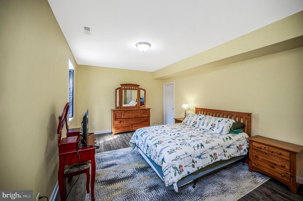 7324 RED FEATHER LN, SPOTSYLVANIA, Virginia 22551, 4 Bedrooms Bedrooms, ,2 BathroomsBathrooms,Residential,7324 RED FEATHER LN,VASP2043250 MLS # VASP2043250