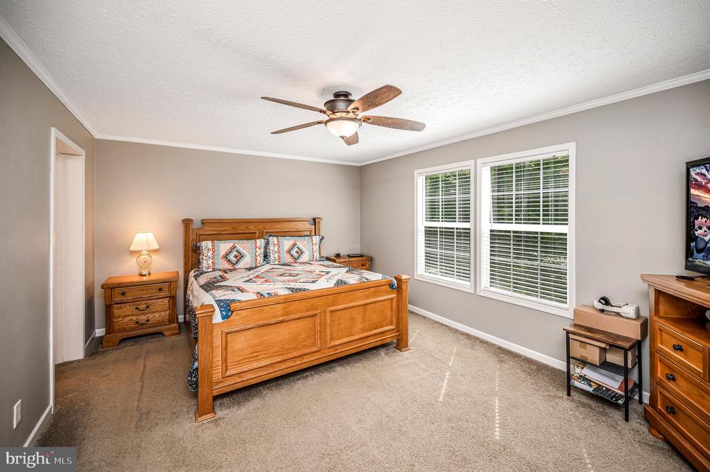7324 RED FEATHER LN, SPOTSYLVANIA, Virginia 22551, 4 Bedrooms Bedrooms, ,2 BathroomsBathrooms,Residential,7324 RED FEATHER LN,VASP2043250 MLS # VASP2043250