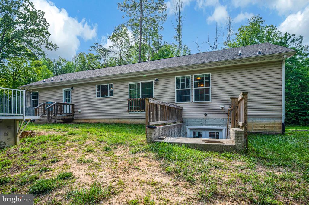 7324 RED FEATHER LN, SPOTSYLVANIA, Virginia 22551, 4 Bedrooms Bedrooms, ,2 BathroomsBathrooms,Residential,7324 RED FEATHER LN,VASP2043250 MLS # VASP2043250