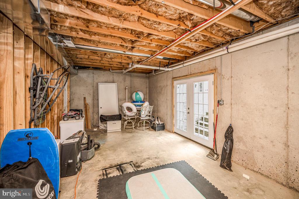 7324 RED FEATHER LN, SPOTSYLVANIA, Virginia 22551, 4 Bedrooms Bedrooms, ,2 BathroomsBathrooms,Residential,7324 RED FEATHER LN,VASP2043250 MLS # VASP2043250