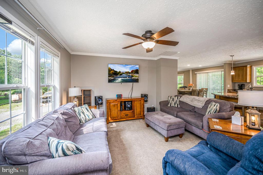 7324 RED FEATHER LN, SPOTSYLVANIA, Virginia 22551, 4 Bedrooms Bedrooms, ,2 BathroomsBathrooms,Residential,7324 RED FEATHER LN,VASP2043250 MLS # VASP2043250