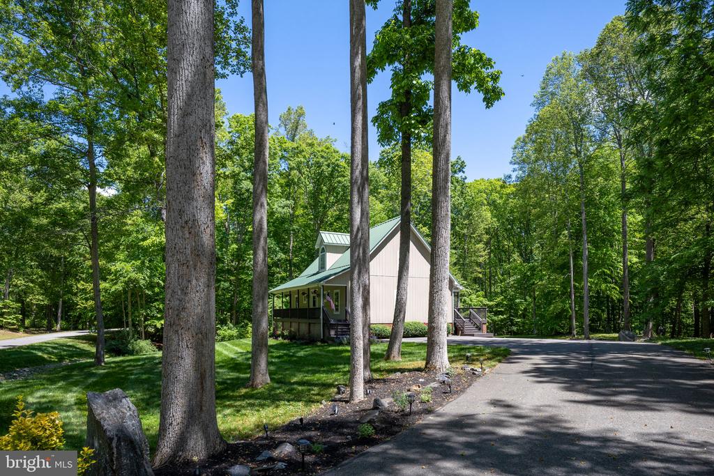 197 OAKLEIGH LN, BUMPASS, Virginia 23024, 5 Bedrooms Bedrooms, ,3 BathroomsBathrooms,Residential,197 OAKLEIGH LN,VALA2010146 MLS # VALA2010146
