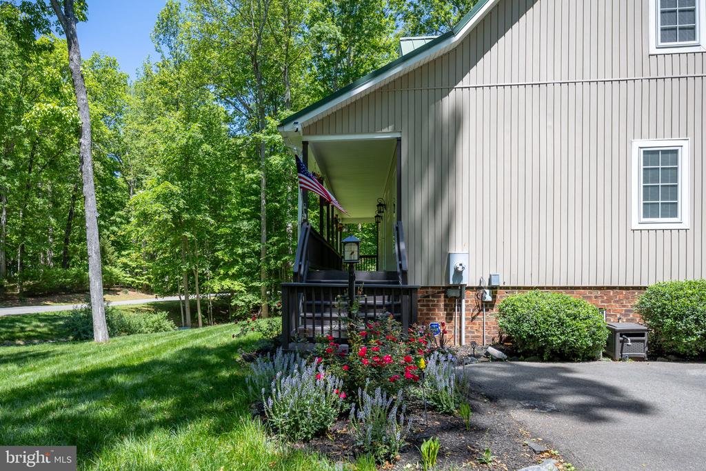 197 OAKLEIGH LN, BUMPASS, Virginia 23024, 5 Bedrooms Bedrooms, ,3 BathroomsBathrooms,Residential,197 OAKLEIGH LN,VALA2010146 MLS # VALA2010146