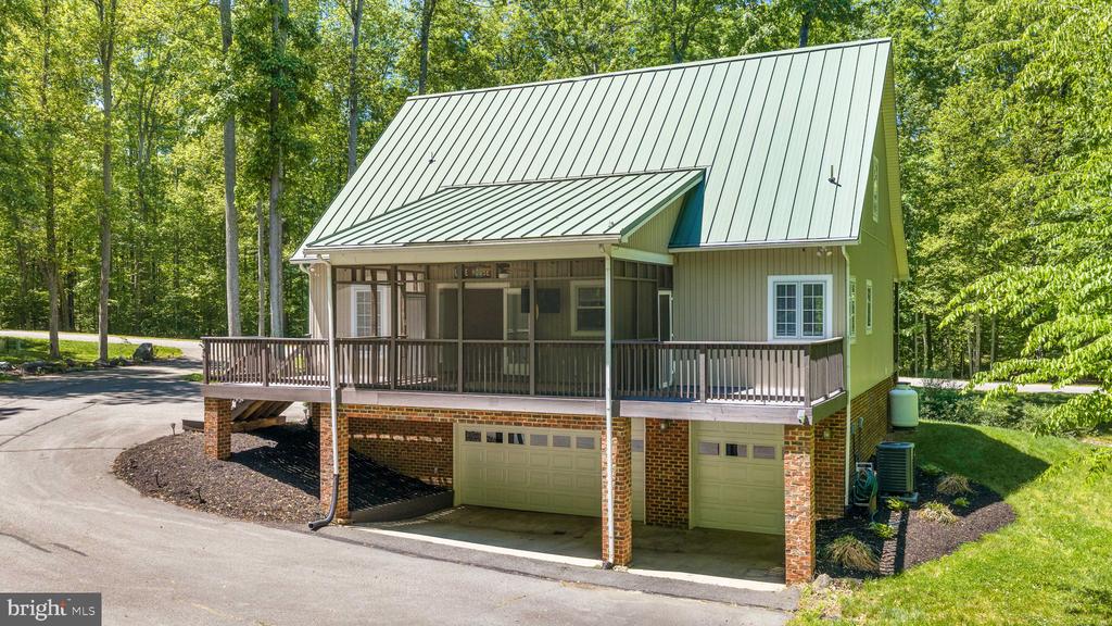 197 OAKLEIGH LN, BUMPASS, Virginia 23024, 5 Bedrooms Bedrooms, ,3 BathroomsBathrooms,Residential,197 OAKLEIGH LN,VALA2010146 MLS # VALA2010146