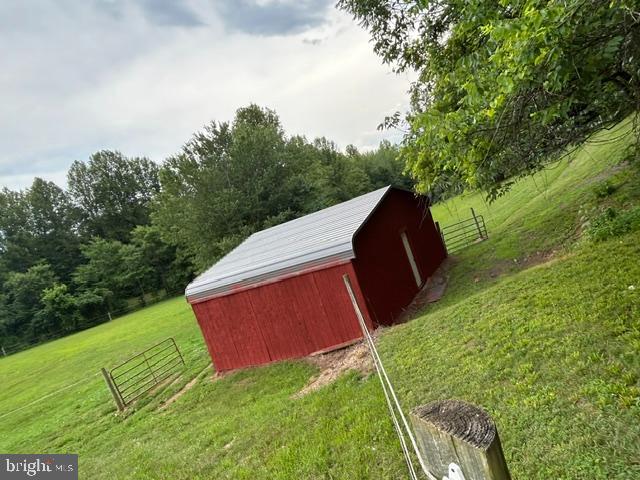 12210 EGGBORNSVILLE RD, CULPEPER, Virginia 22701, 4 Bedrooms Bedrooms, ,3 BathroomsBathrooms,Residential,12210 EGGBORNSVILLE RD,VACU2014214 MLS # VACU2014214