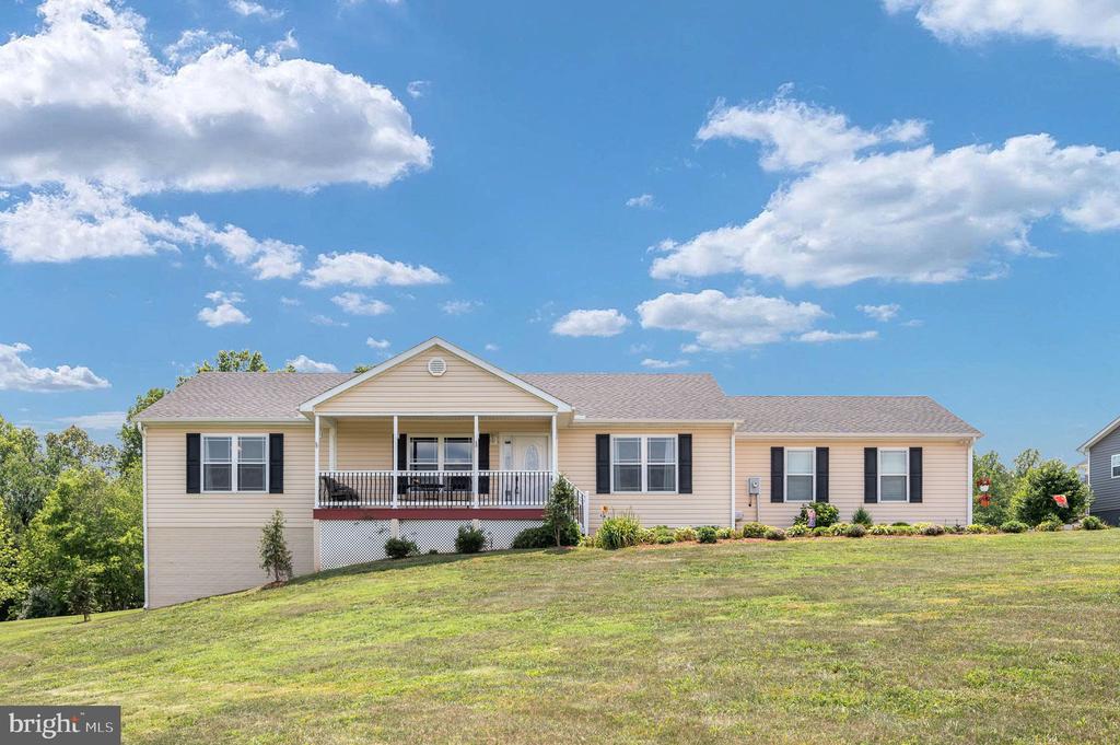 160 LANCASTER CT, LOUISA, Virginia 23093, 3 Bedrooms Bedrooms, ,2 BathroomsBathrooms,Residential,160 LANCASTER CT,VALA2010136 MLS # VALA2010136