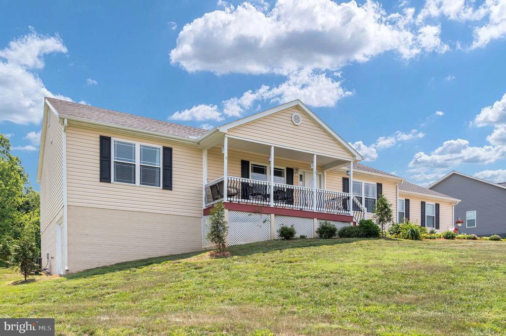 160 LANCASTER CT, LOUISA, Virginia 23093, 3 Bedrooms Bedrooms, ,2 BathroomsBathrooms,Residential,160 LANCASTER CT,VALA2010136 MLS # VALA2010136