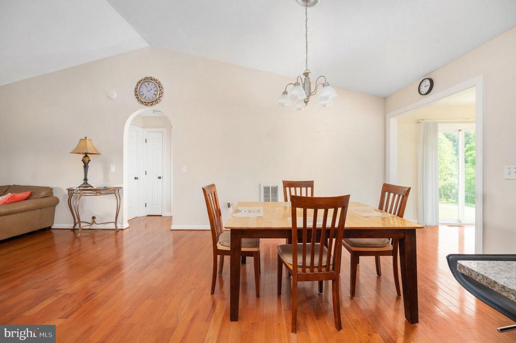 160 LANCASTER CT, LOUISA, Virginia 23093, 3 Bedrooms Bedrooms, ,2 BathroomsBathrooms,Residential,160 LANCASTER CT,VALA2010136 MLS # VALA2010136