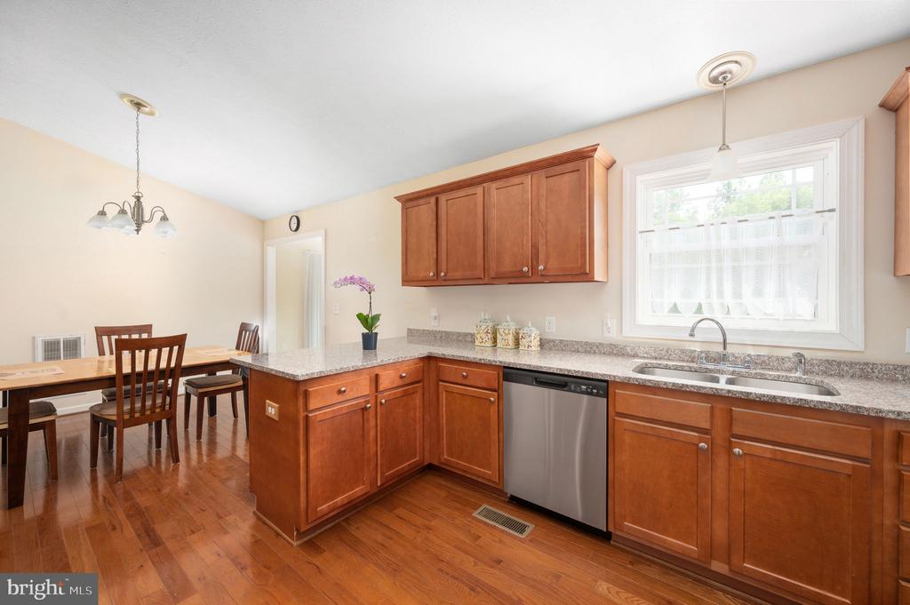 160 LANCASTER CT, LOUISA, Virginia 23093, 3 Bedrooms Bedrooms, ,2 BathroomsBathrooms,Residential,160 LANCASTER CT,VALA2010136 MLS # VALA2010136