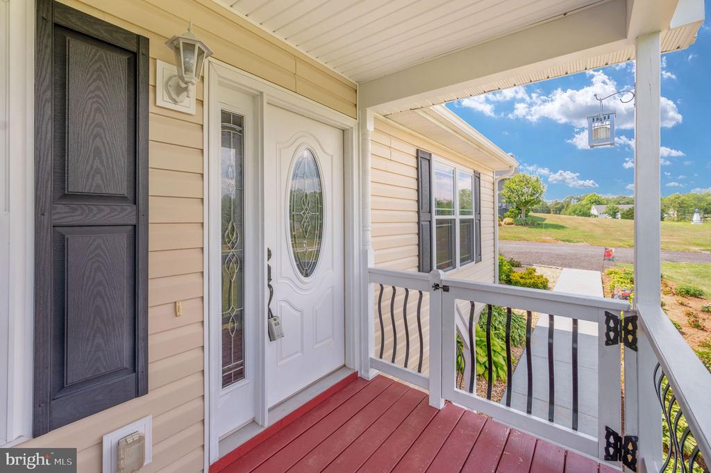 160 LANCASTER CT, LOUISA, Virginia 23093, 3 Bedrooms Bedrooms, ,2 BathroomsBathrooms,Residential,160 LANCASTER CT,VALA2010136 MLS # VALA2010136