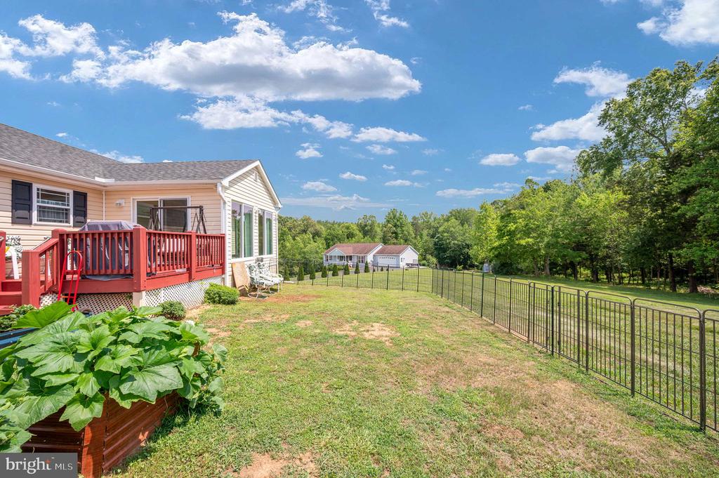 160 LANCASTER CT, LOUISA, Virginia 23093, 3 Bedrooms Bedrooms, ,2 BathroomsBathrooms,Residential,160 LANCASTER CT,VALA2010136 MLS # VALA2010136